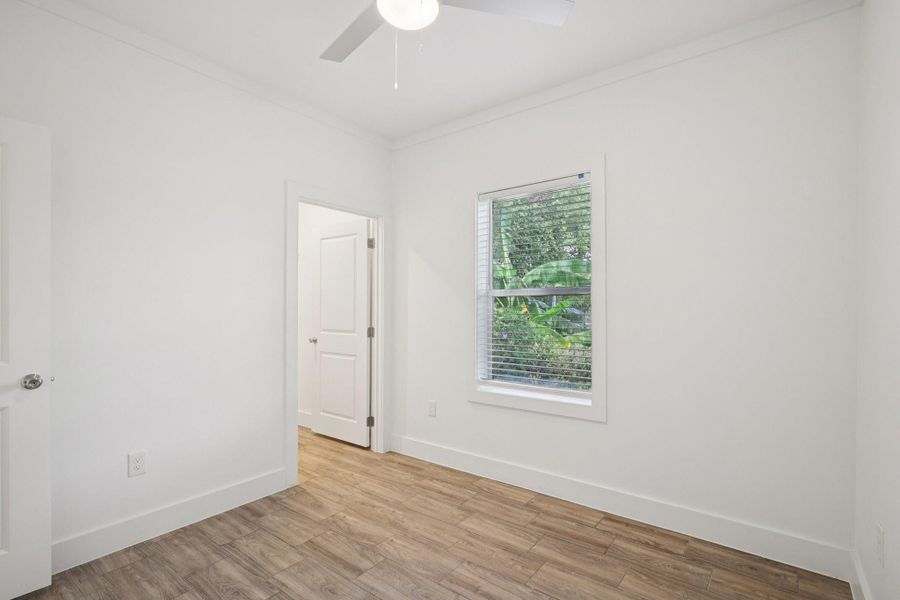 Spacious, unfurnished interior of a new home in , Houston (Image 9).