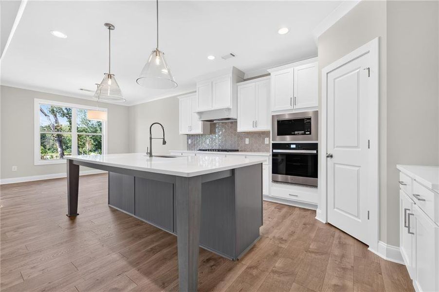 Furnished interior view inside a new home in , Jefferson (Image 6).