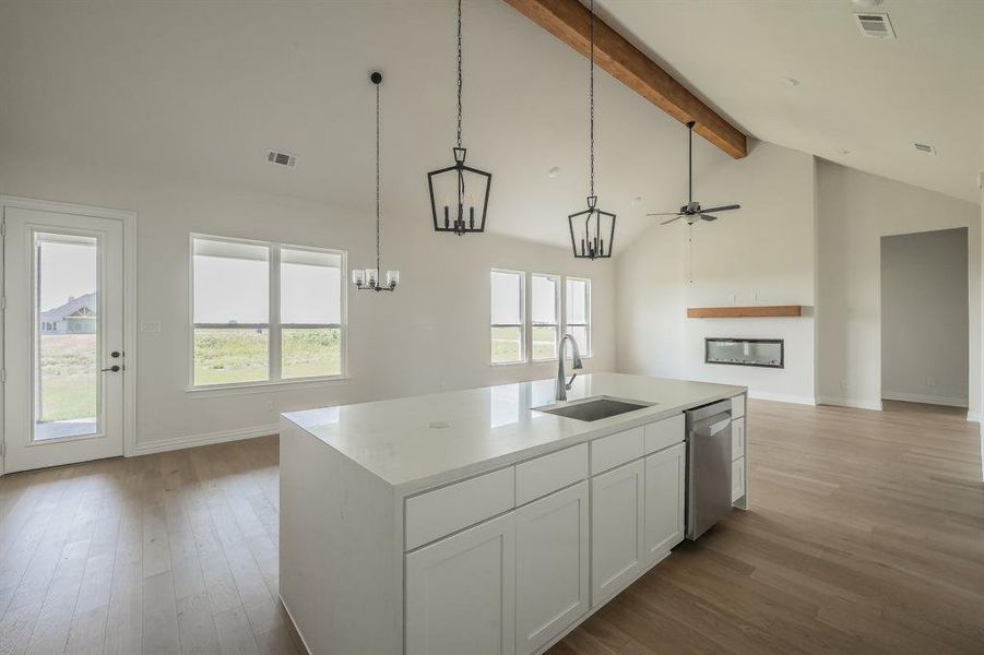 Furnished interior view inside a new home in Matthews Farms, Venus (Image 13).