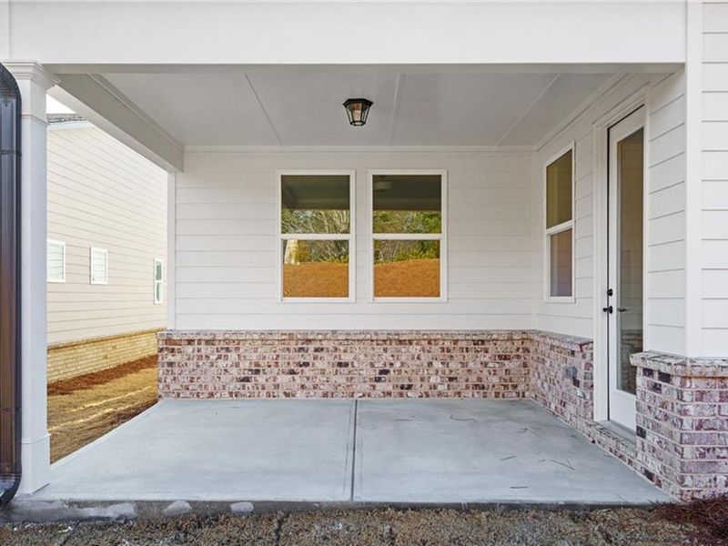 Exterior details and patio area of a home in Kelly Preserve, Loganville (Image 2).