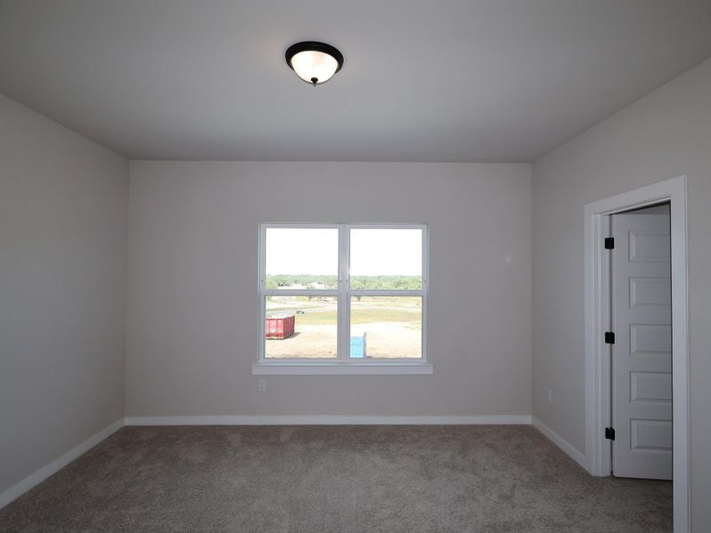 Spacious, unfurnished interior of a new home in Edgewood, Leander (Image 6).