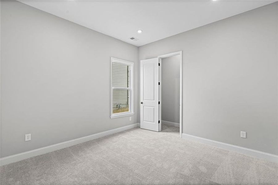 Spacious, unfurnished interior of a new home in Twin Lakes, Hoschton (Image 19). Spacious, unfurnished interior of a new home in Twin Lakes, Hoschton (Image 19).