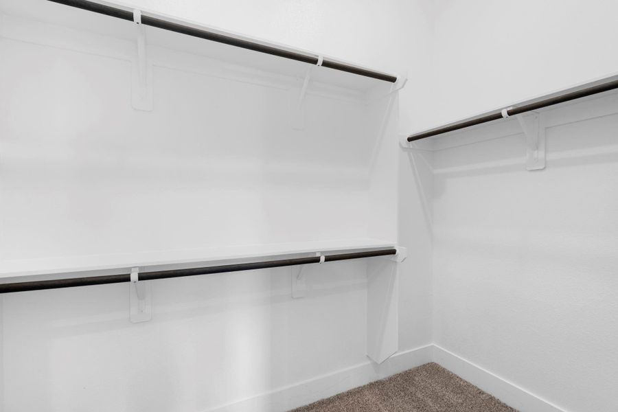 Spacious, unfurnished interior of a new home in Riceland, Mont Belvieu (Image 16).