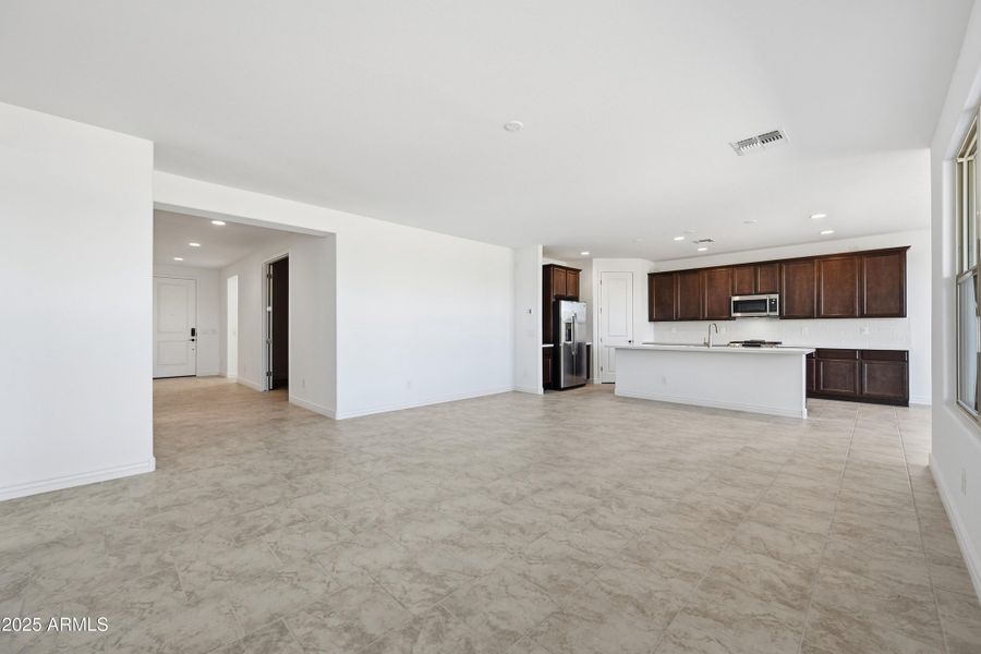 17080 W Hackamore Drive ~ Ready Now! 17080 W Hackamore Drive ~ Ready Now!