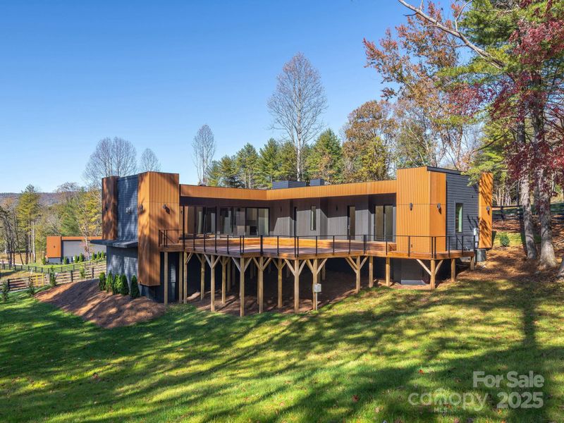 Image 27 of a home in .