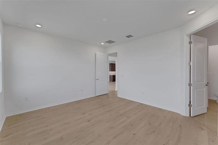 Spacious, unfurnished interior of a new home in River Hall, Alva (Image 42). Spacious, unfurnished interior of a new home in River Hall, Alva (Image 42).