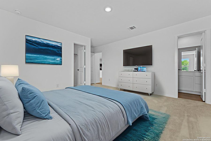 Furnished interior view inside a new home in Lodi Grove, Floresville (Image 10).