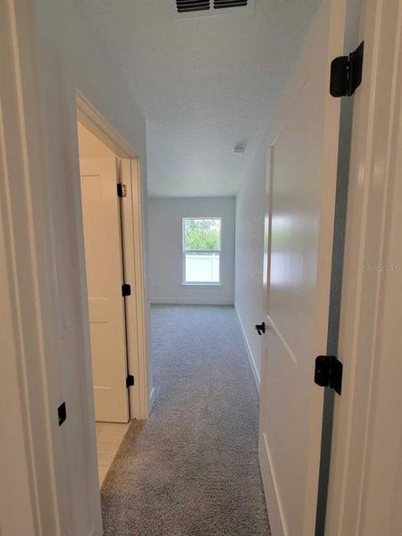 Spacious, unfurnished interior of a new home in , Ocala (Image 23).