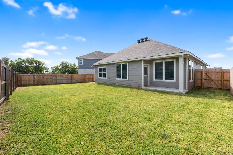 Exterior details and patio area of a home in , Caldwell (Image 2).