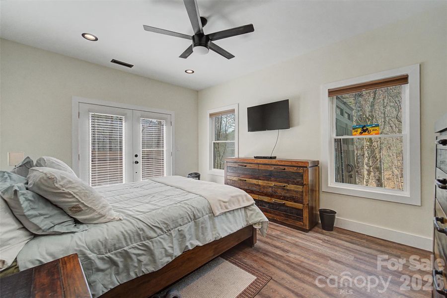 Furnished interior view inside a new home in , Bryson City (Image 4). Furnished interior view inside a new home in , Bryson City (Image 4).