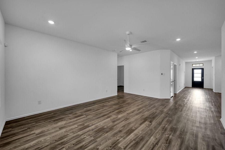 Spacious, unfurnished interior of a new home in Tavola: Wildflower II Collection, New Caney (Image 30).