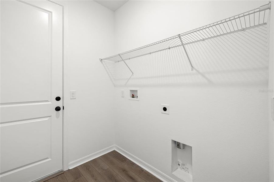 Spacious, unfurnished interior of a new home in , Kissimmee (Image 15).