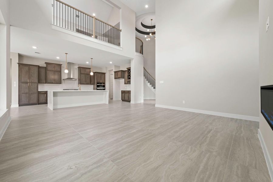 Spacious, unfurnished interior of a new home in The Woodlands Hills, Willis (Image 12).