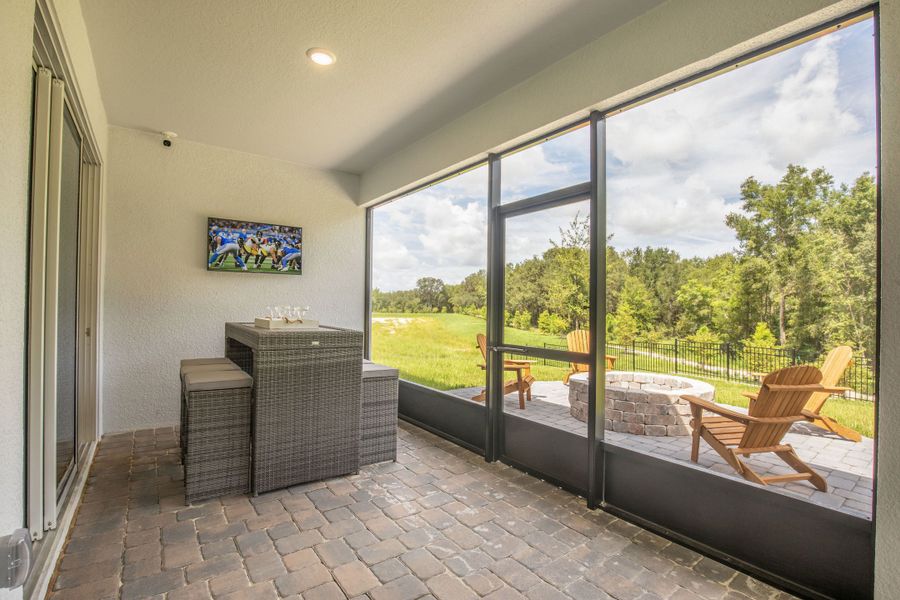 Representative furnished interior of a home built from the Huntington by Maronda Homes in Marion Oaks, Ocala (Image 22).