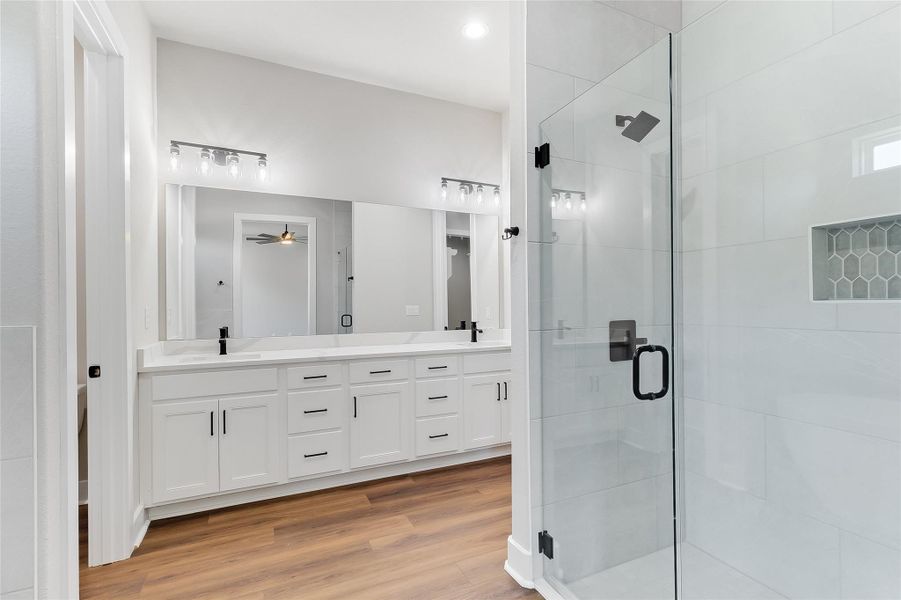 Furnished interior view inside a new home in , Bertram (Image 11).