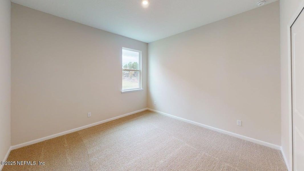 Spacious, unfurnished interior of a new home in Lakes at Bella Lago, Green Cove Springs (Image 12).