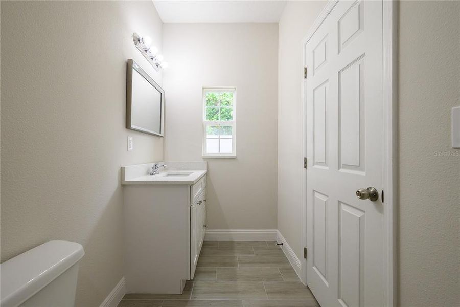 Furnished interior view inside a new home in , Orlando (Image 9).