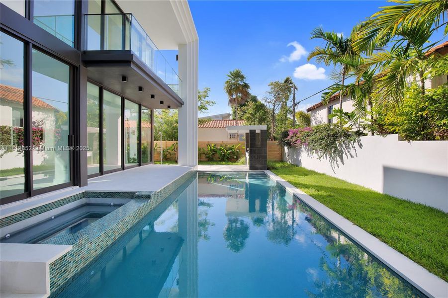 Furnished interior view inside a new home in , Miami Beach (Image 17). Furnished interior view inside a new home in , Miami Beach (Image 17).