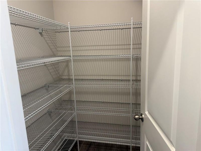 Spacious, unfurnished interior of a new home in Longview Run, Decatur (Image 6).