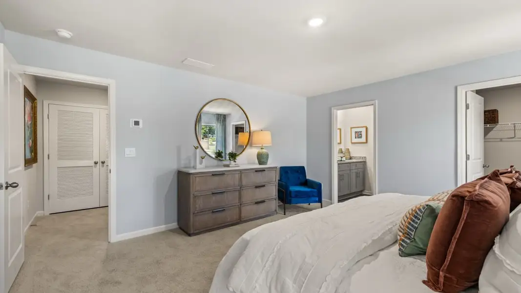 Representative furnished interior of a home built from the Tatum by D.R. Horton in Rushing Waters Townhomes, North Augusta (Image 21).