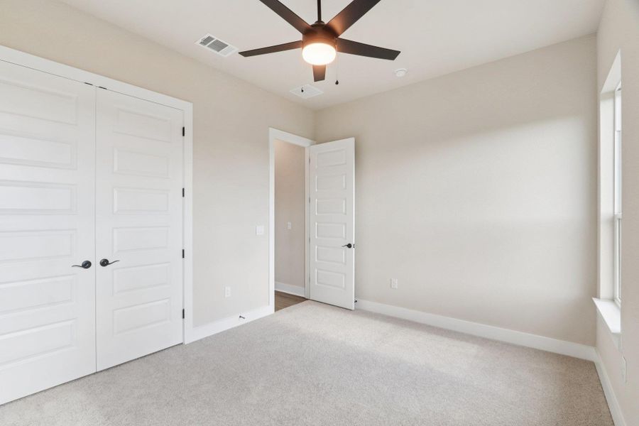 Secondary bedroom Secondary bedroom