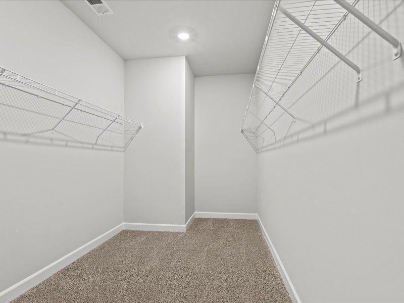 Spacious, unfurnished interior of a new home in Village at White Pine, Pendleton (Image 13).