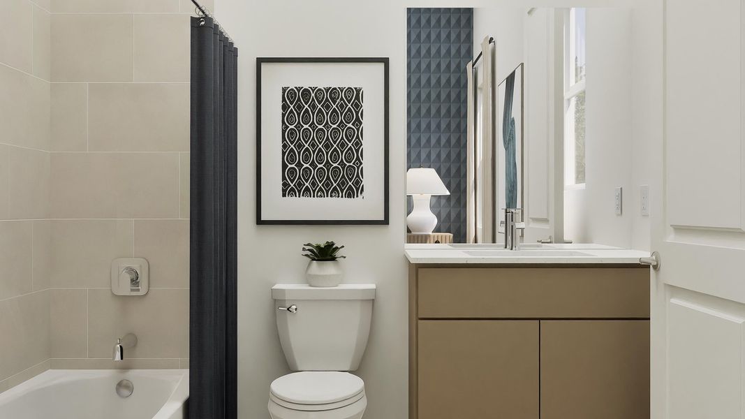 4278 Langley Bath2 F1