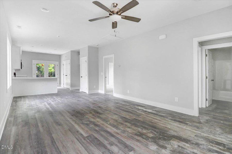 22-601 West Main St-22 22-601 West Main St-22