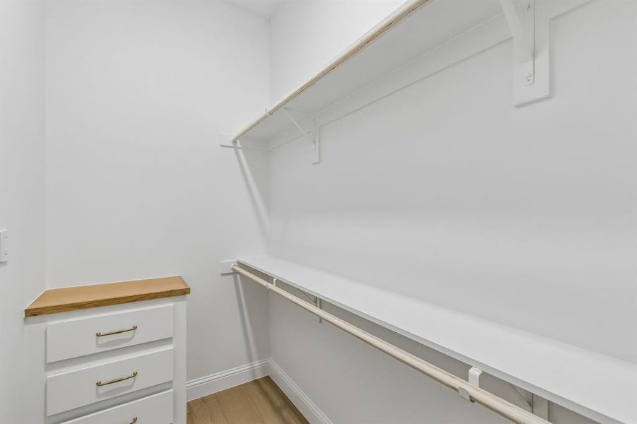 Image 27 of a home in .