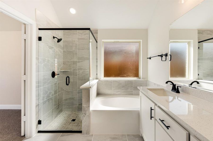 Furnished interior view inside a new home in Sable Creek, Sanger (Image 14).