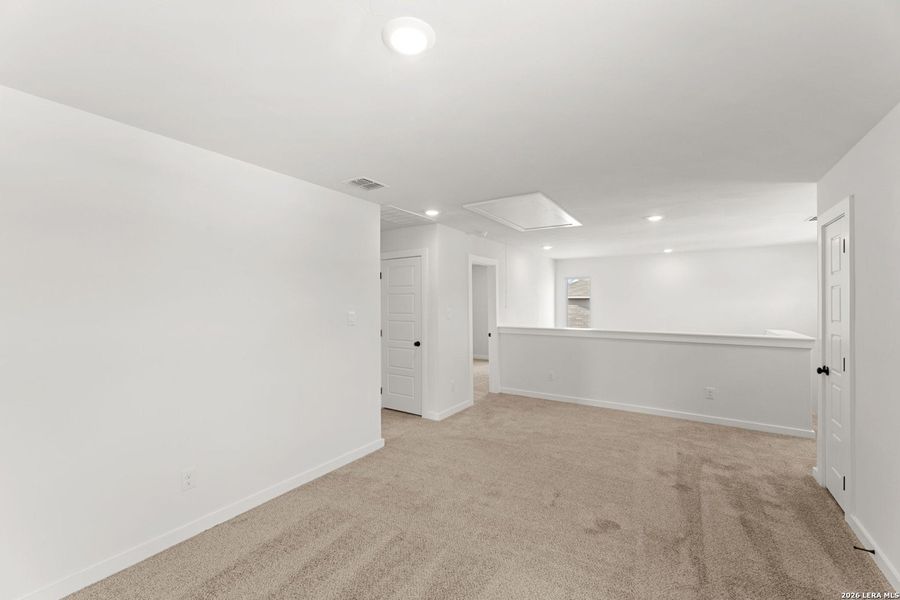 Spacious, unfurnished interior of a new home in Veranda Designer, San Antonio (Image 15). Spacious, unfurnished interior of a new home in Veranda Designer, San Antonio (Image 15).