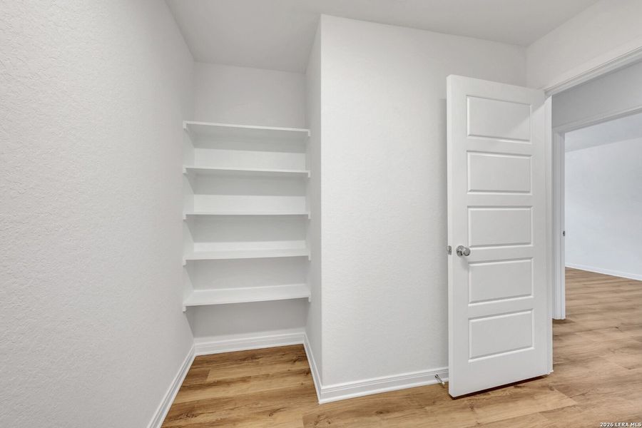 Spacious, unfurnished interior of a new home in Chaparral Ranch, Floresville (Image 28).