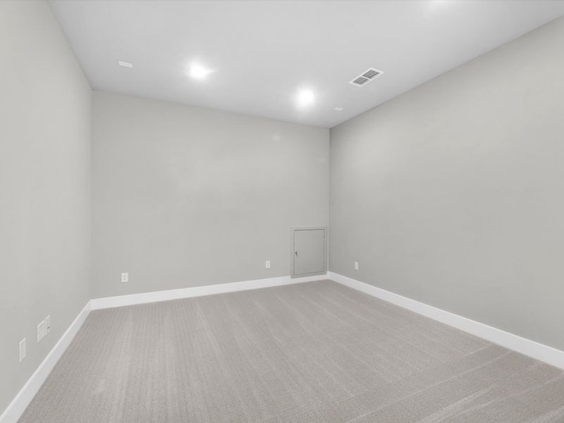 Spacious, unfurnished interior of a new home in Pecan Ridge, Fulshear (Image 20).