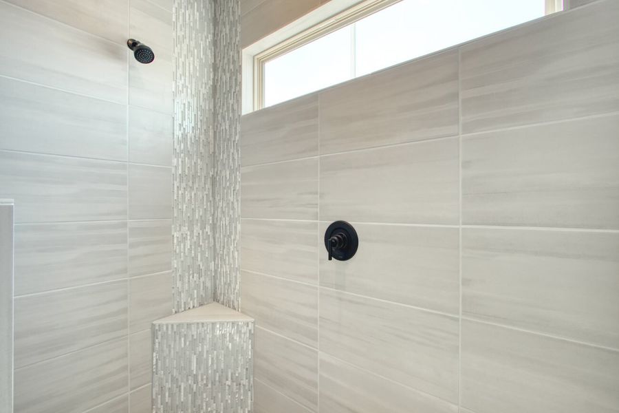 Representative interior finishes for a home built from the Sage by Hakes Brothers in Hillside Park, El Paso (Image 20).