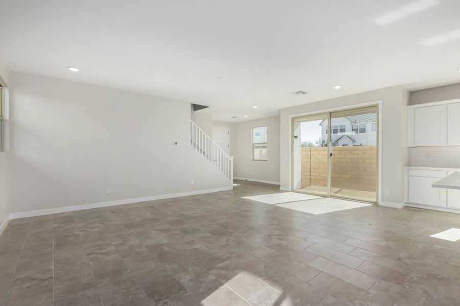 Spacious, unfurnished interior of a new home in Solvida at Estrella, Goodyear (Image 17).