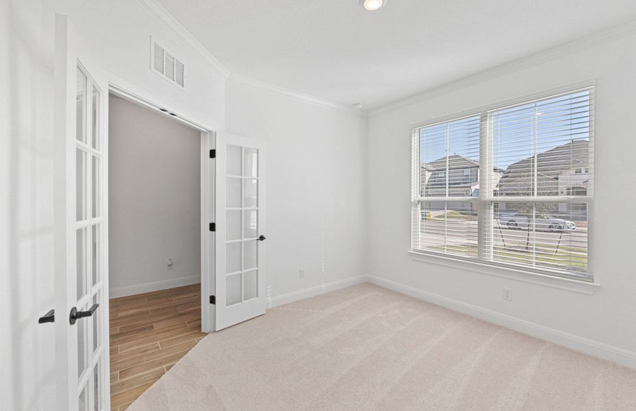 Spacious, unfurnished interior of a new home in Lagos, Manor (Image 13). Spacious, unfurnished interior of a new home in Lagos, Manor (Image 13).