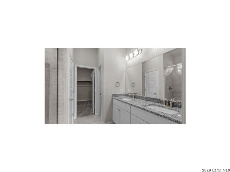 Furnished interior view inside a new home in Hunter's Ranch, San Antonio (Image 6). Furnished interior view inside a new home in Hunter's Ranch, San Antonio (Image 6).