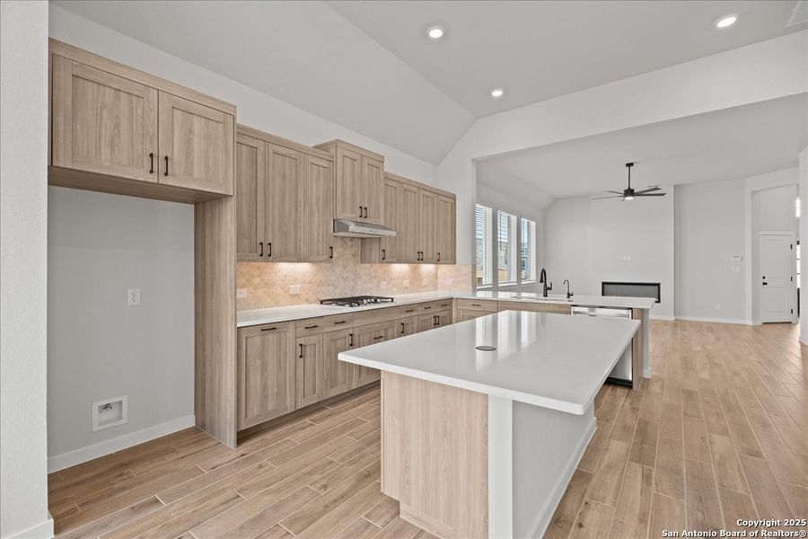 Furnished interior view inside a new home in Stream Waters, Seguin (Image 8). Furnished interior view inside a new home in Stream Waters, Seguin (Image 8).