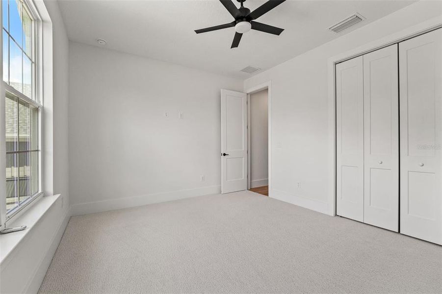 Spacious, unfurnished interior of a new home in , Brooksville (Image 19).