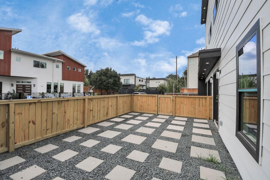 This home is surrounded by beautiful new construction homes. This home is surrounded by beautiful new construction homes.
