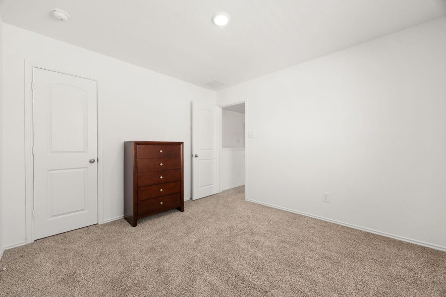 Spacious, unfurnished interior of a new home in Breckenridge Forest, Spring (Image 44).