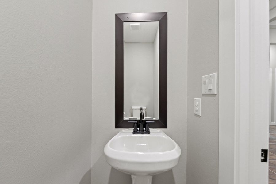 Representative interior finishes for a home built from the Valencia by Hakes Brothers in The Heights at Riverbend II, Brownsville (Image 13).