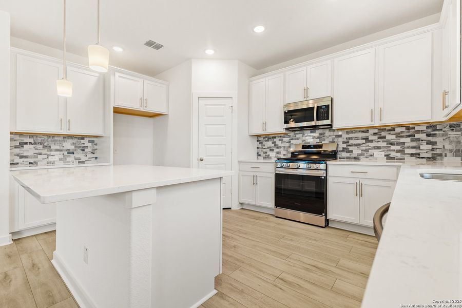 Furnished interior view inside a new home in Trilogy Grove, Leon Valley (Image 10). Furnished interior view inside a new home in Trilogy Grove, Leon Valley (Image 10).