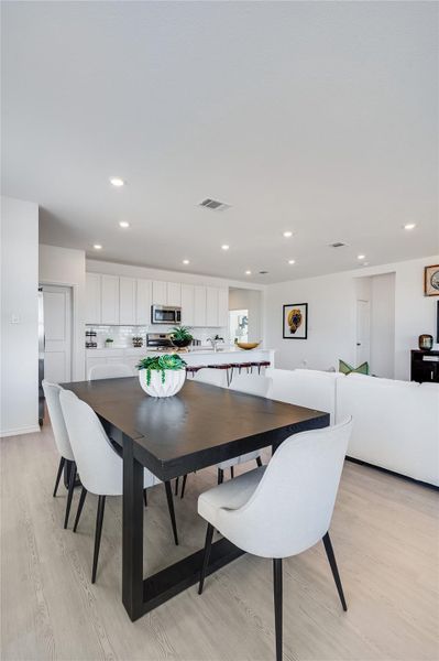 Furnished interior view inside a new home in , Bertram (Image 18).