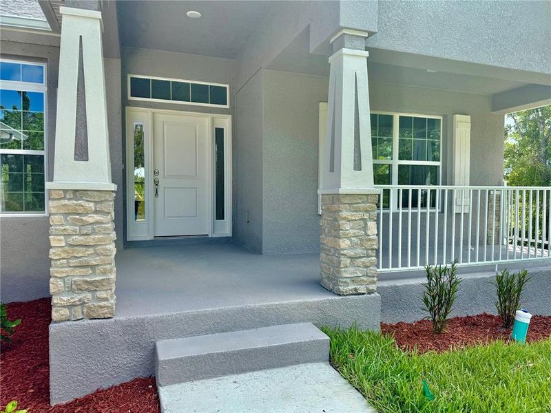 Image 20 of a home in Port Charlotte.