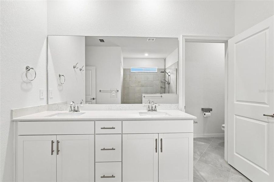 Furnished interior view inside a new home in , Venice (Image 11).