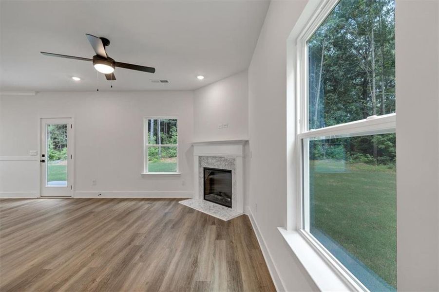 Spacious, unfurnished interior of a new home in Canterbury Villas, Carrollton (Image 25).