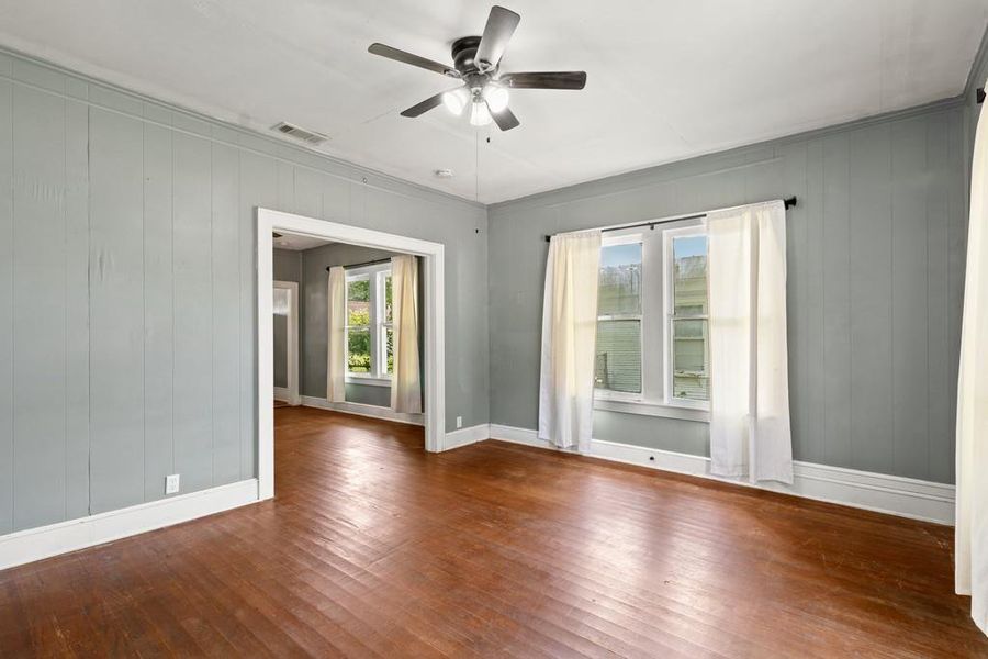 Spacious, unfurnished interior of a new home in , Groesbeck (Image 15). Spacious, unfurnished interior of a new home in , Groesbeck (Image 15).