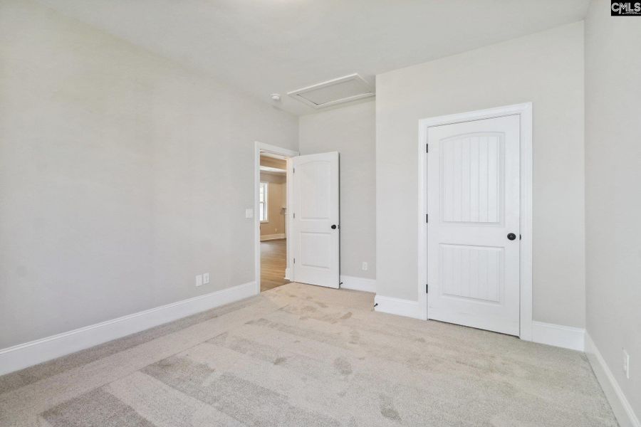 Stock Photo colors and options may be different Stock Photo colors and options may be different