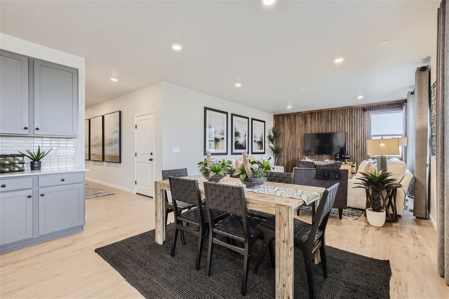 986 rhapsody drive - web quality - 008 - 11 dining room